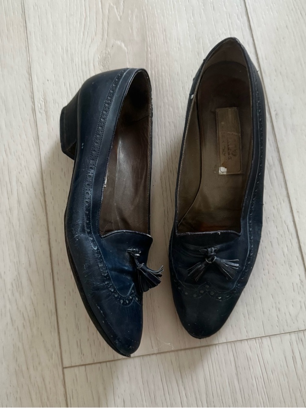 Vintage Bally Navy Tassel Wingtip Loafers size 7N
